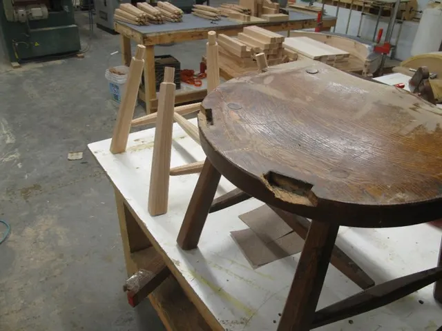 Custom Furniture, plate 004